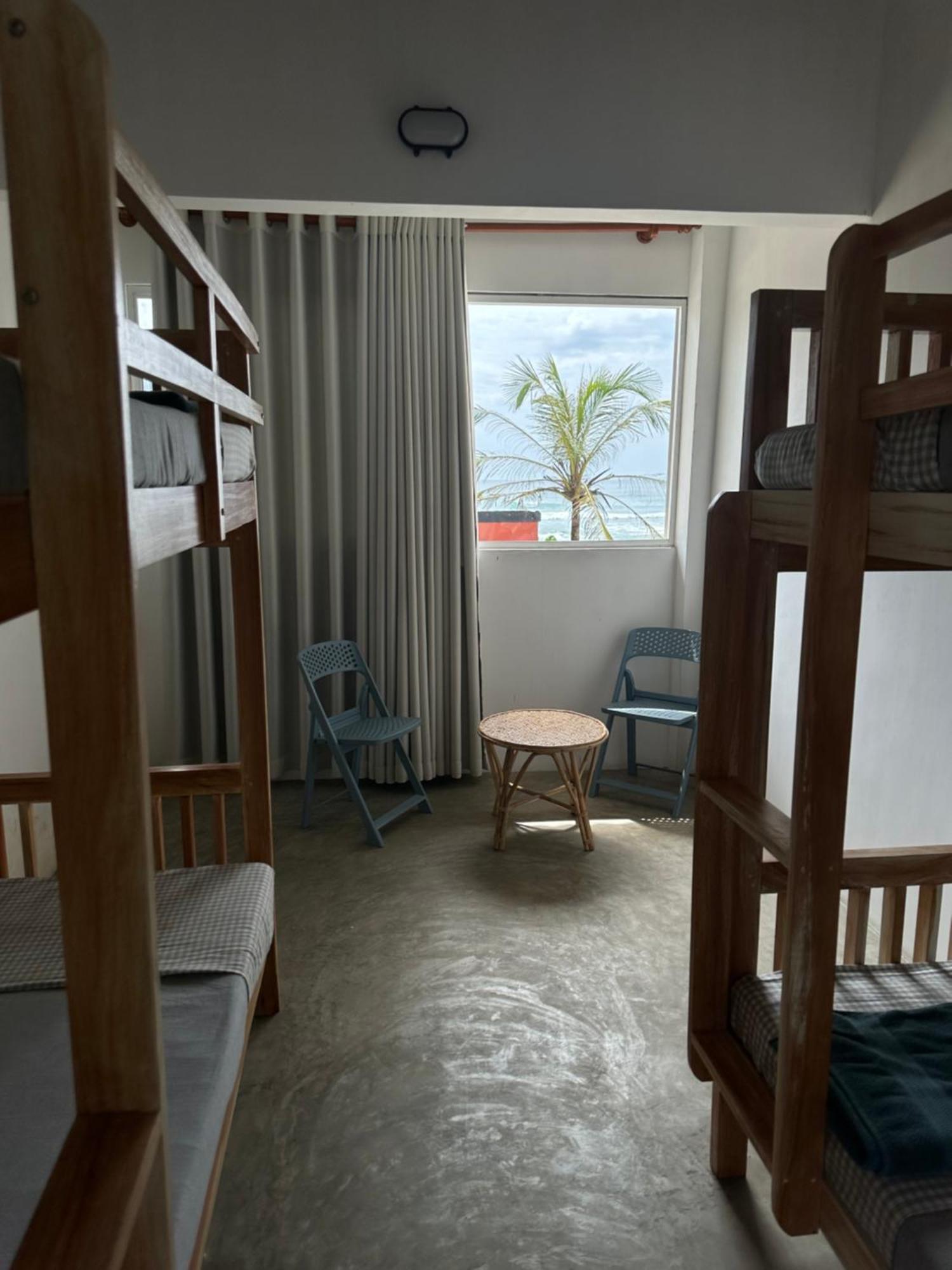 Hostel Dip N Doze Ahangama Exteriér fotografie